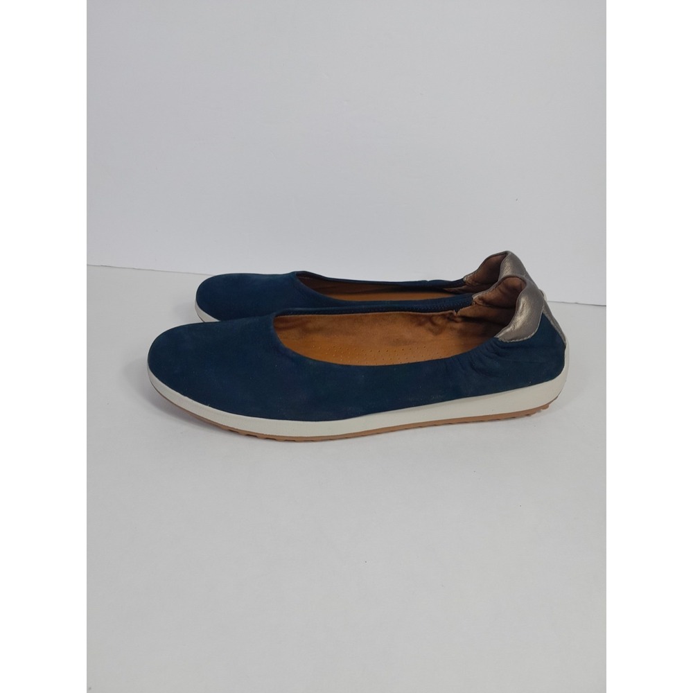 Caslon Bella Sporty Flat in Suede Navy  Rubber Sole sz 7.5